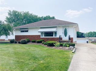 7524 Ann Arbor Dr, Parma, OH
