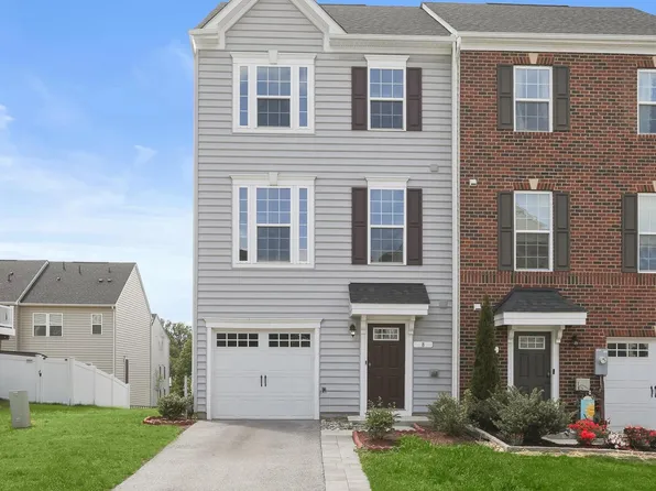 8 Gates Mill Ct, Baltimore, MD 21227