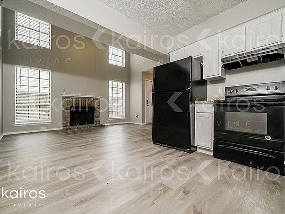 5th image of 2130 Woodnote Ln