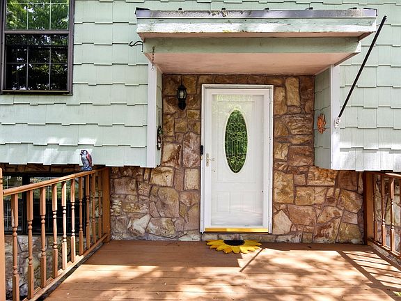5th image of 8920 Birchwood Pike
