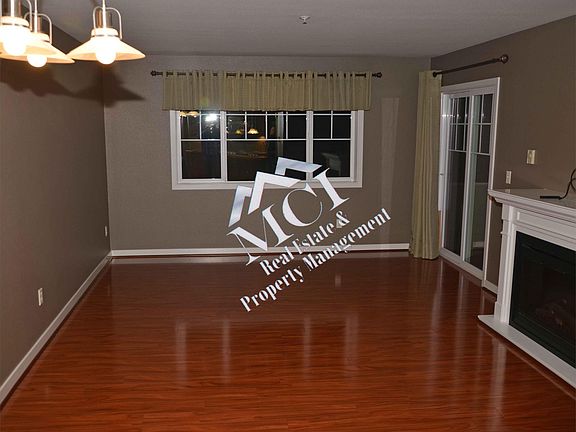 4th image of 13405 97th Ave E Unit 302