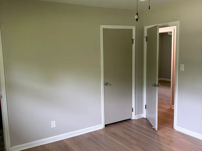 1262 Robert Ln — Photo 15