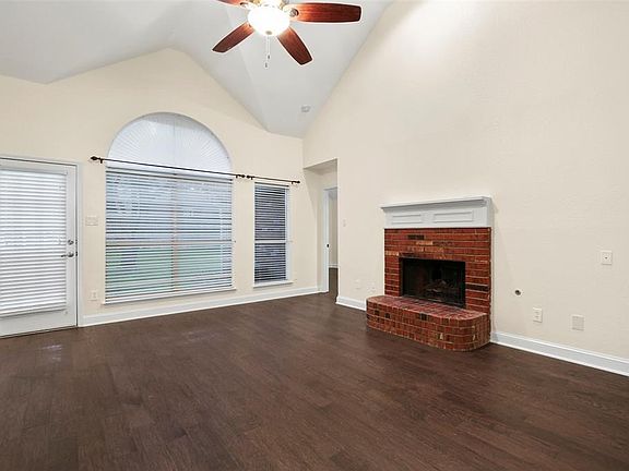 4th image of 3405 Bradford Dr