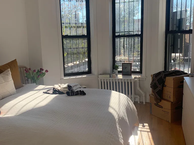 208 Sterling St #2 — Photo 2
