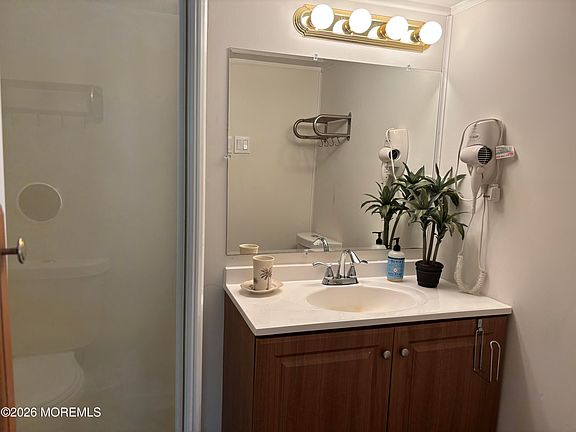 4th image of 724 Monmouth Road #23