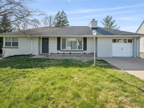 819 Deaver Ln, Saint Louis, MO 63141