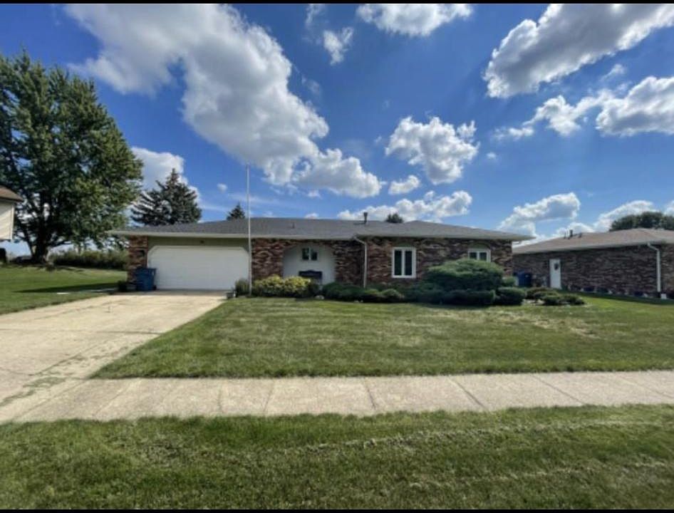 1st image of 541 Independence Dr
