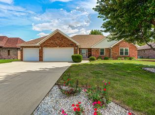 3753 S Cedar Creek Ln, New Palestine, IN 46163