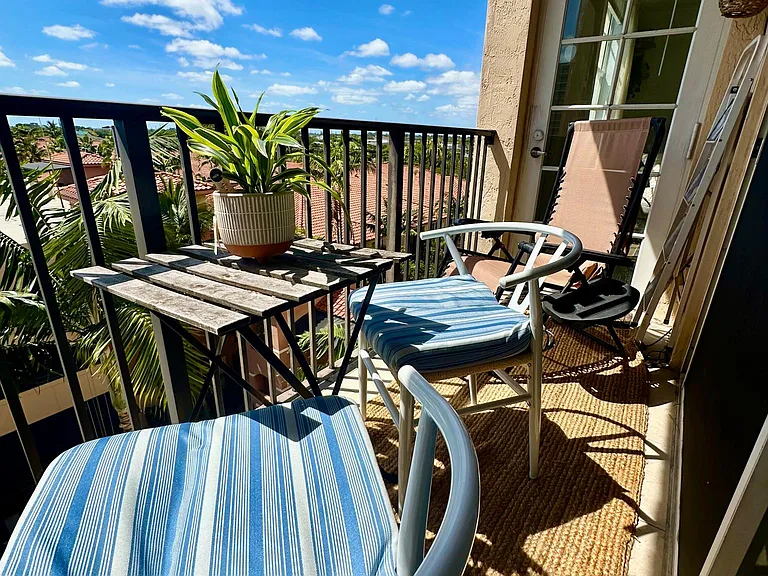 1801 N Flagler Dr #718 — Photo 14