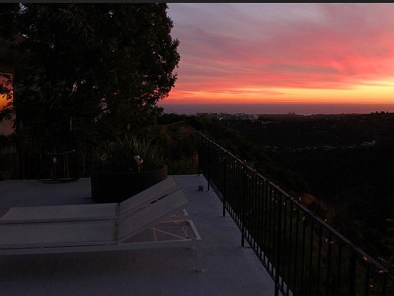 2nd image of 1331 Linda Flora Dr