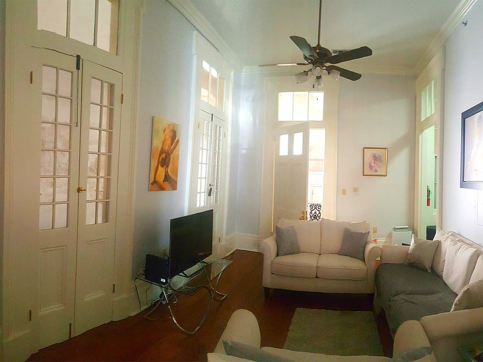 1st image of 722 Saint Louis St APT 1