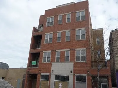 3559 N Milwaukee Ave #2B — Photo 1