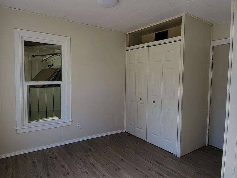826 Forest Ave — Photo 16