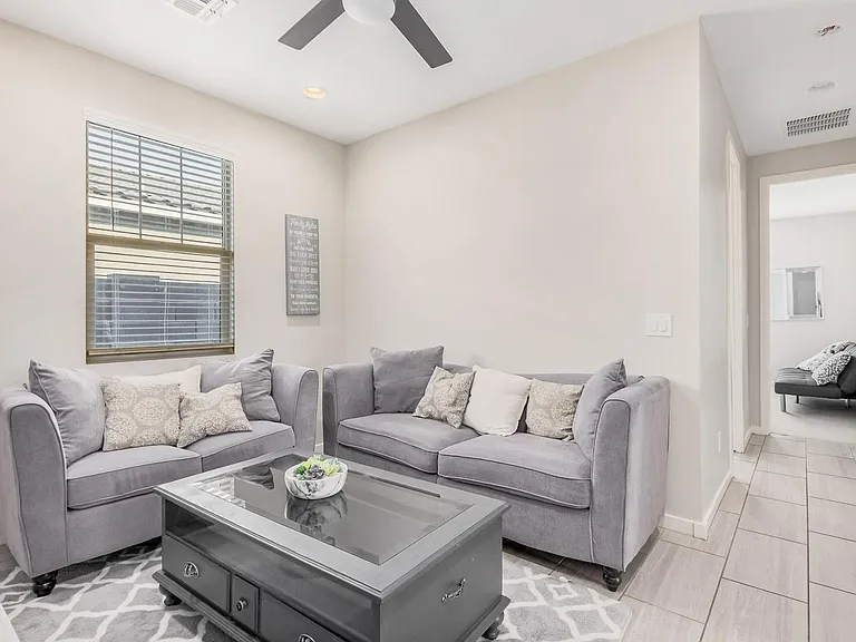 11022 W Levi Dr — Photo 25