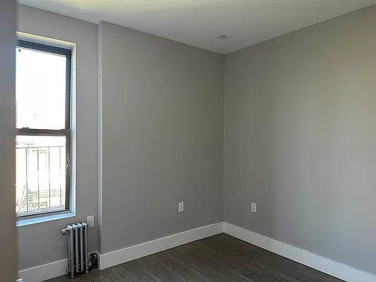 Rented by Premier One Realty LLC | media 4