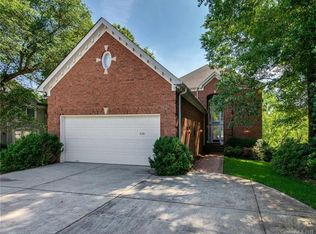 636 Landsdowne Ct, Fort Mill, SC 29708