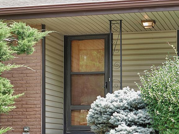 4th image of 1630 N 61st St