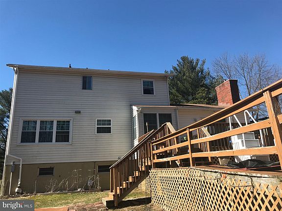 3rd image of 3407 Pleasant Plains Dr
