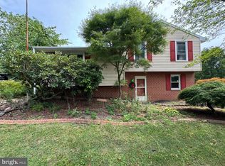 1941 Cedar Dr, Spring Grove, PA 17362
