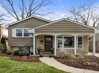 795 S Prospect Ave, Elmhurst, IL 60126
