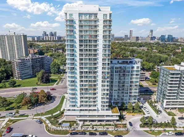 10 Deerlick Ct, Toronto, ON