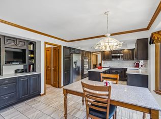 145 Valley Run Dr, Powell, OH 43065
