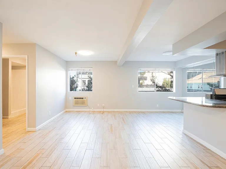 6740 Franklin Pl — Photo 21