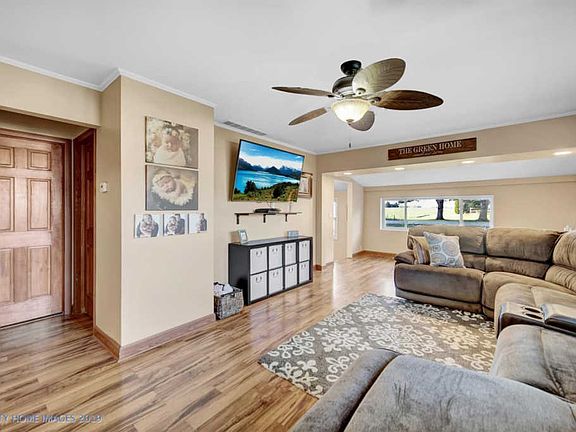 5th image of 10809 W 151st Ave