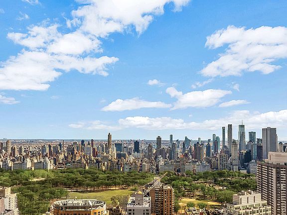 4th image of 160 W 66th St APT 57C