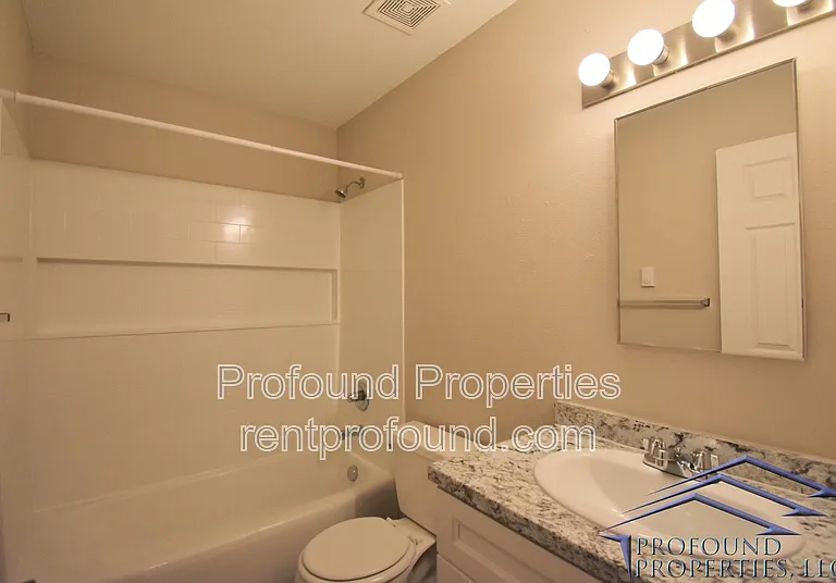 742 SE 13th Ave #B — Photo 8