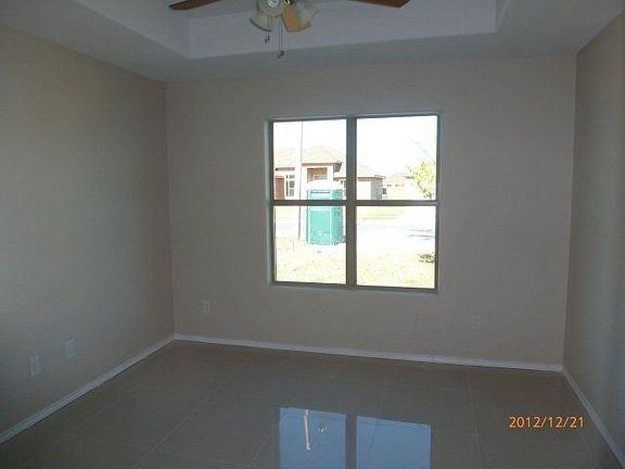 3rd image of 7558 Ironwood Ave