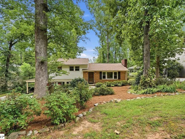 9 Yorkshire Dr, Greenville, SC 29615