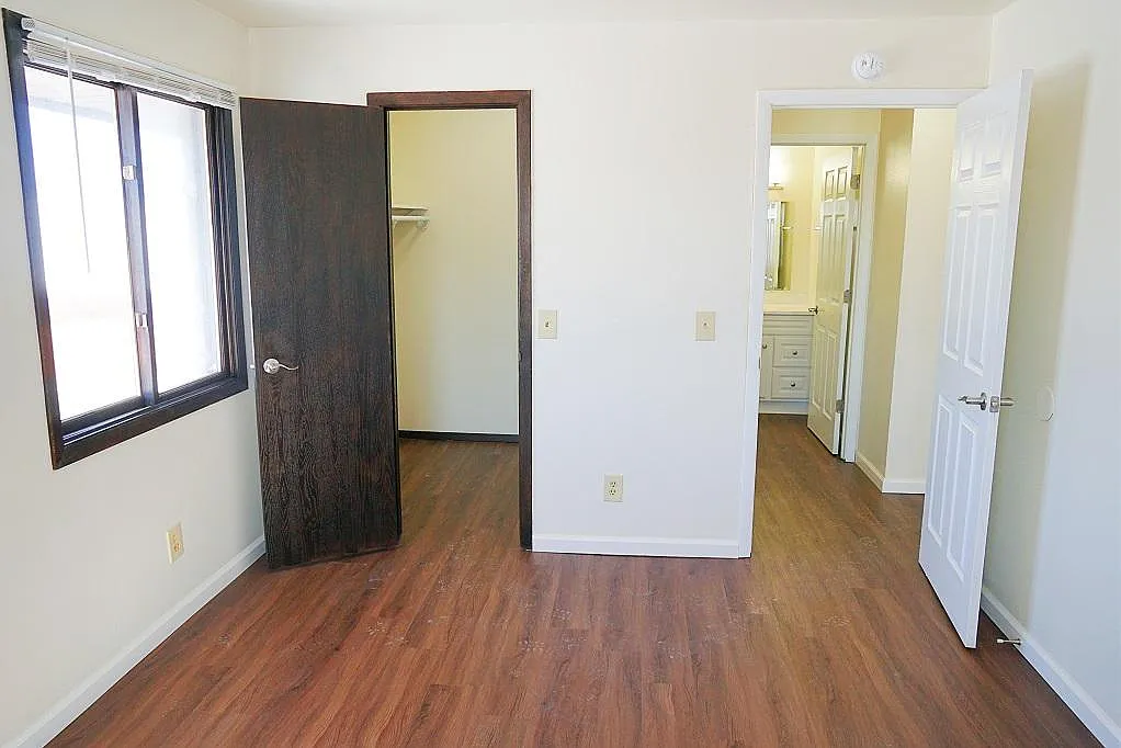 2 bed, 850 sqft, $1,379 — Photo 4