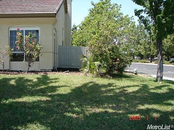 3rd image of 3102 Allan Ave