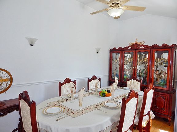 5th image of 170 Carey Cir