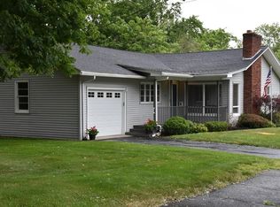 55 Highland St, Webster, MA 01570