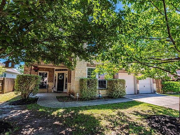 4th image of 1120 Estival Dr
