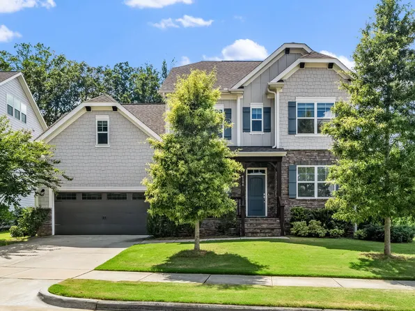 4104 Belnap Dr, Cary, NC 27518