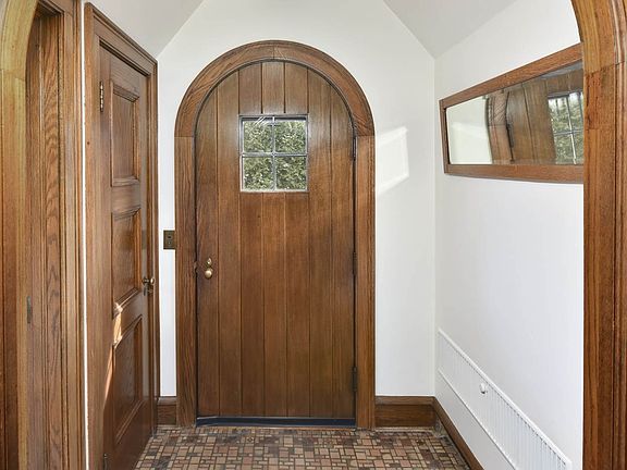 Charming Entry