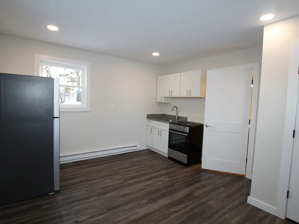 14311 Route 9W #9