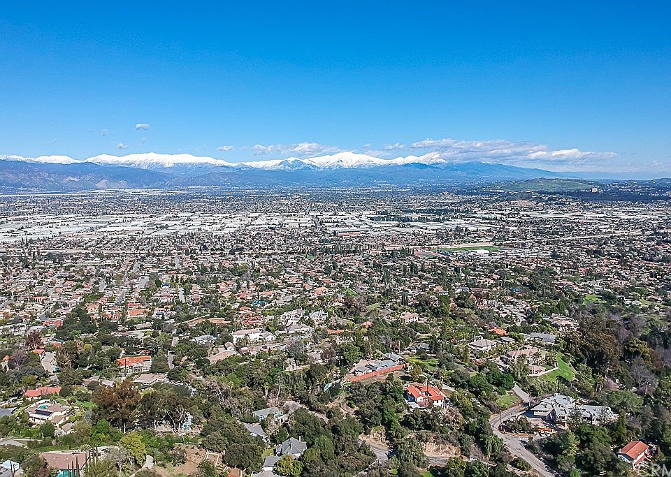1st image of 14765 Edgeridge Dr