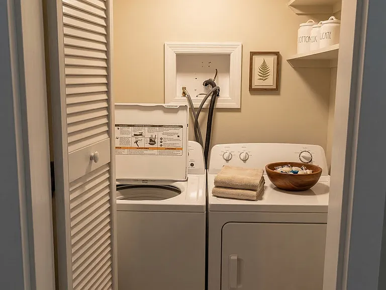 583 Watertown St #1 — Photo 4