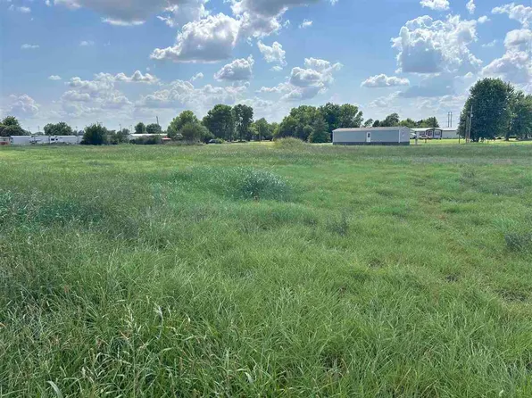 5th & Utah, Cyril, OK 73029