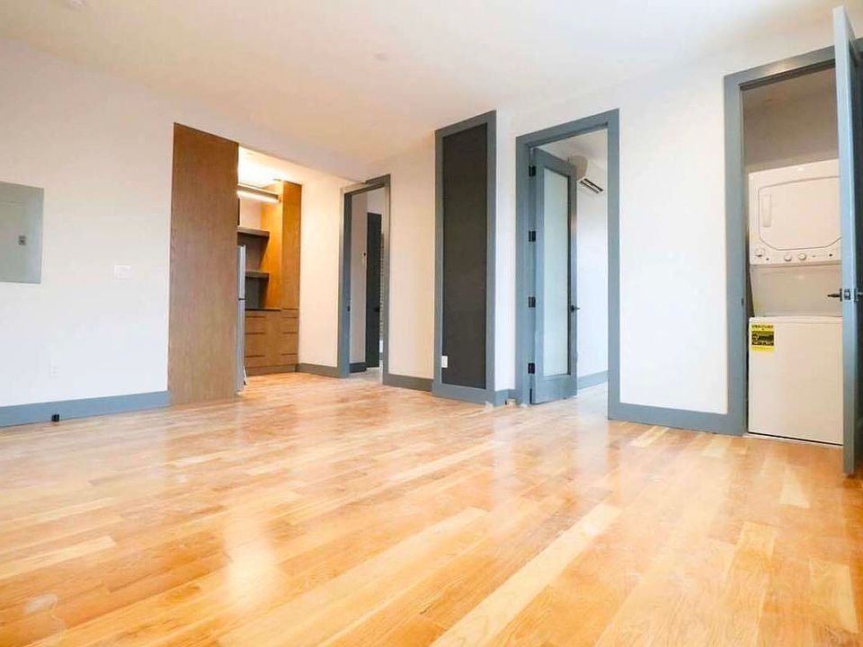 1st image of 378 Bedford Ave #3