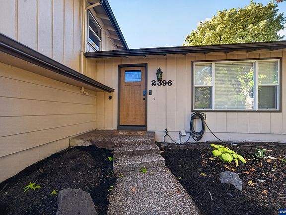4th image of 2396 20th Ave SE