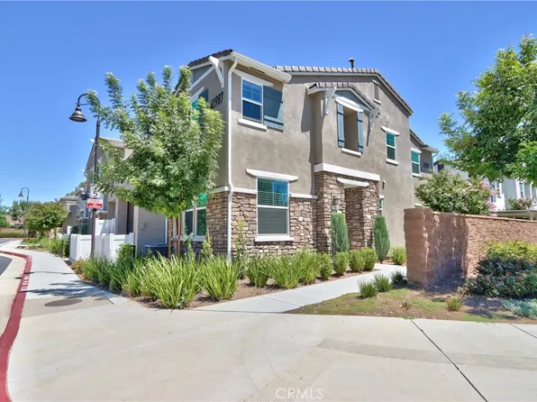 41987 Isadora St #1404, Murrieta, CA 92562