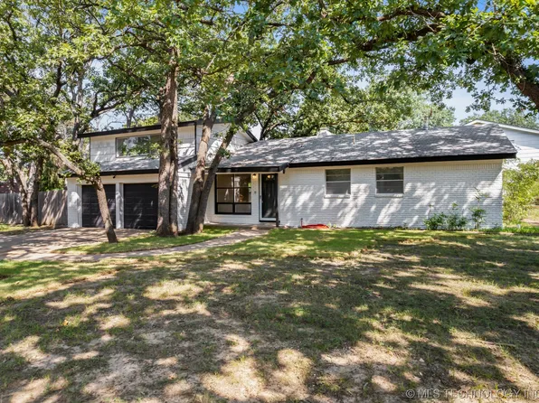 103 Laurel Pl, Bartlesville, OK 74003