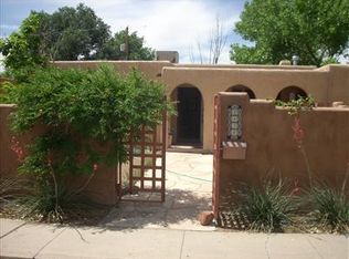 2434 Iris Rd NW, Albuquerque, NM 87104