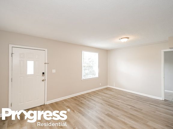 5th image of 1236 N Shore Dr