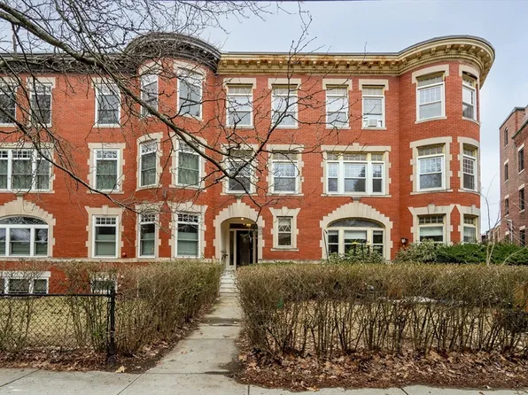 9 Clinton Path #2, Brookline, MA 02445